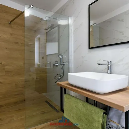 Villa Grande Comfortable Svetvincenat