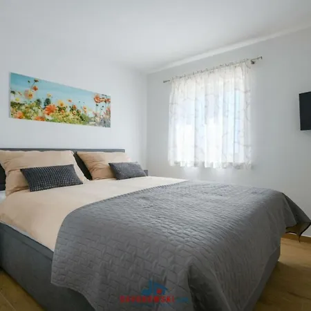 Willa Grande Comfortable Svetvinčenat